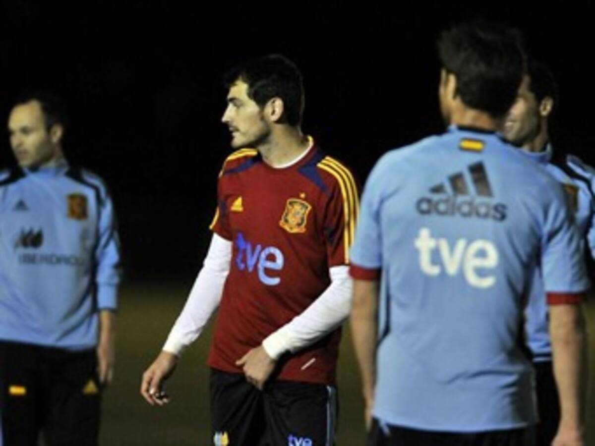 España ya entrena en San José para su amistoso ante Costa Rica