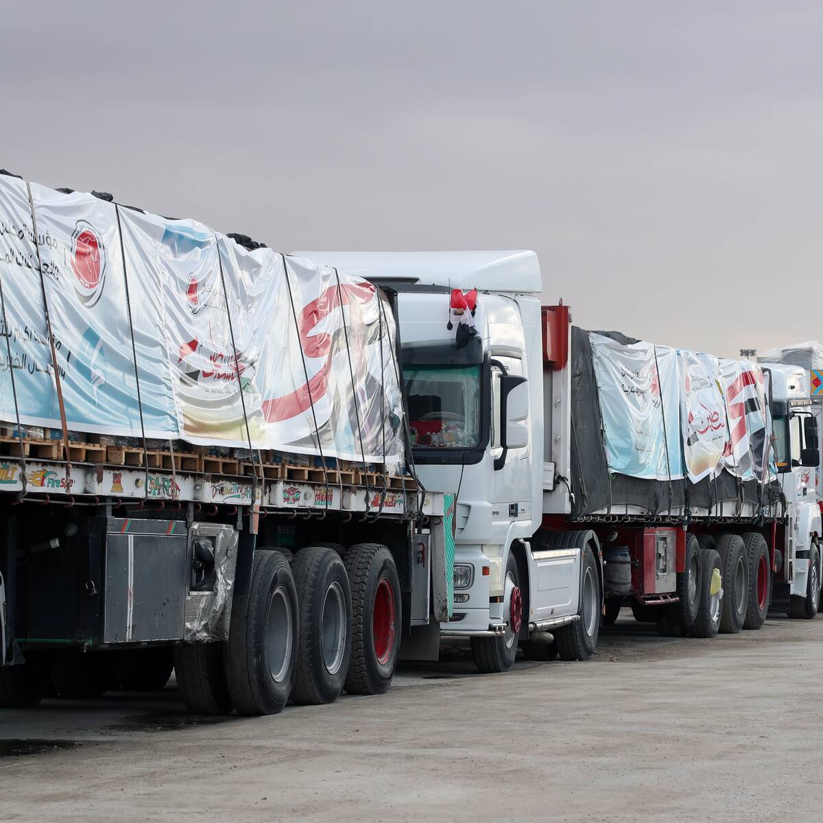 Nuevo convoy de ayudas de Egipto entra a la Franja de Gaza