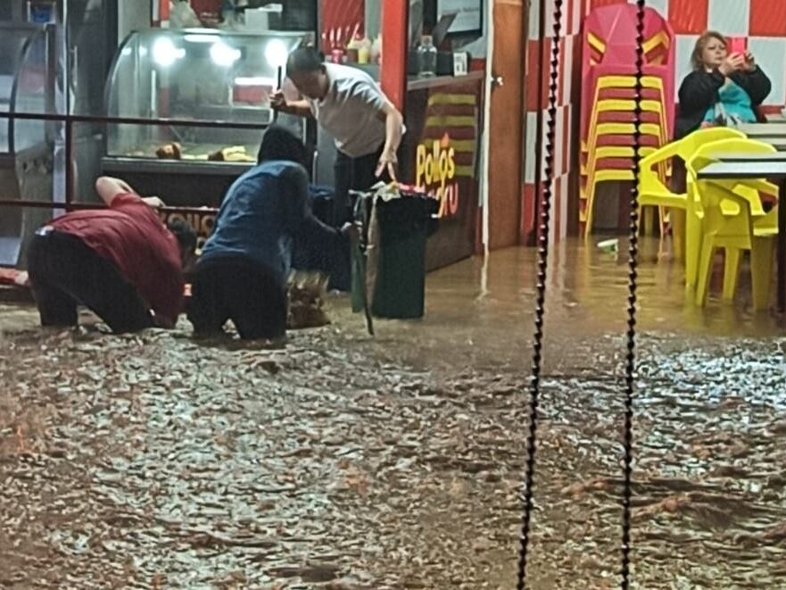 Inundaciones en La Estrella, Antioquia. Foto: Cortesía.