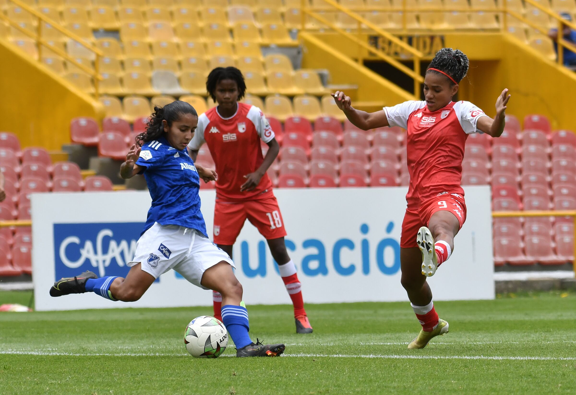 Millonarios nunca ha derrotado a Santa Fe en el fútbol femenino. (Cortesía Dimayor)
