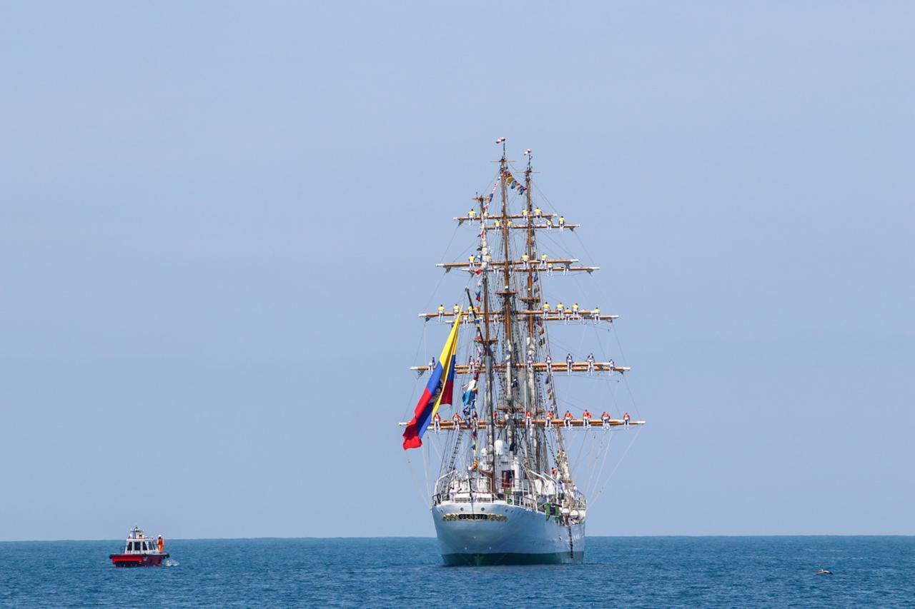 Buque Escuela ARC Gloria