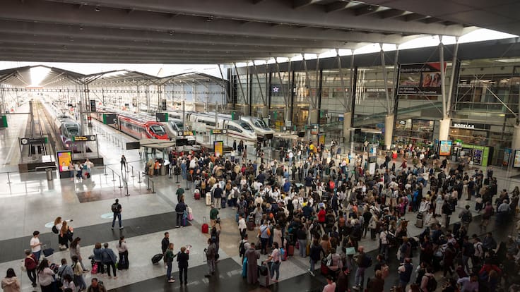 Sabotaje en España dejó a 11.000 viajeros sin tren: “un viaje de tres horas pasó a ser de seis″