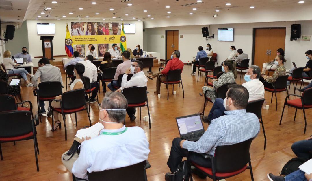 6.000 jóvenes de Bucaramanga tendrán la oportunidad de tener un empleo