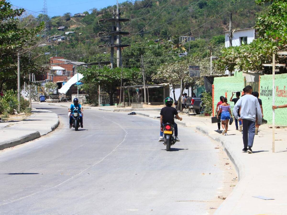 Alcalde recibió autorización del concejo para legalizar 13 asentamientos informales en Cartagena