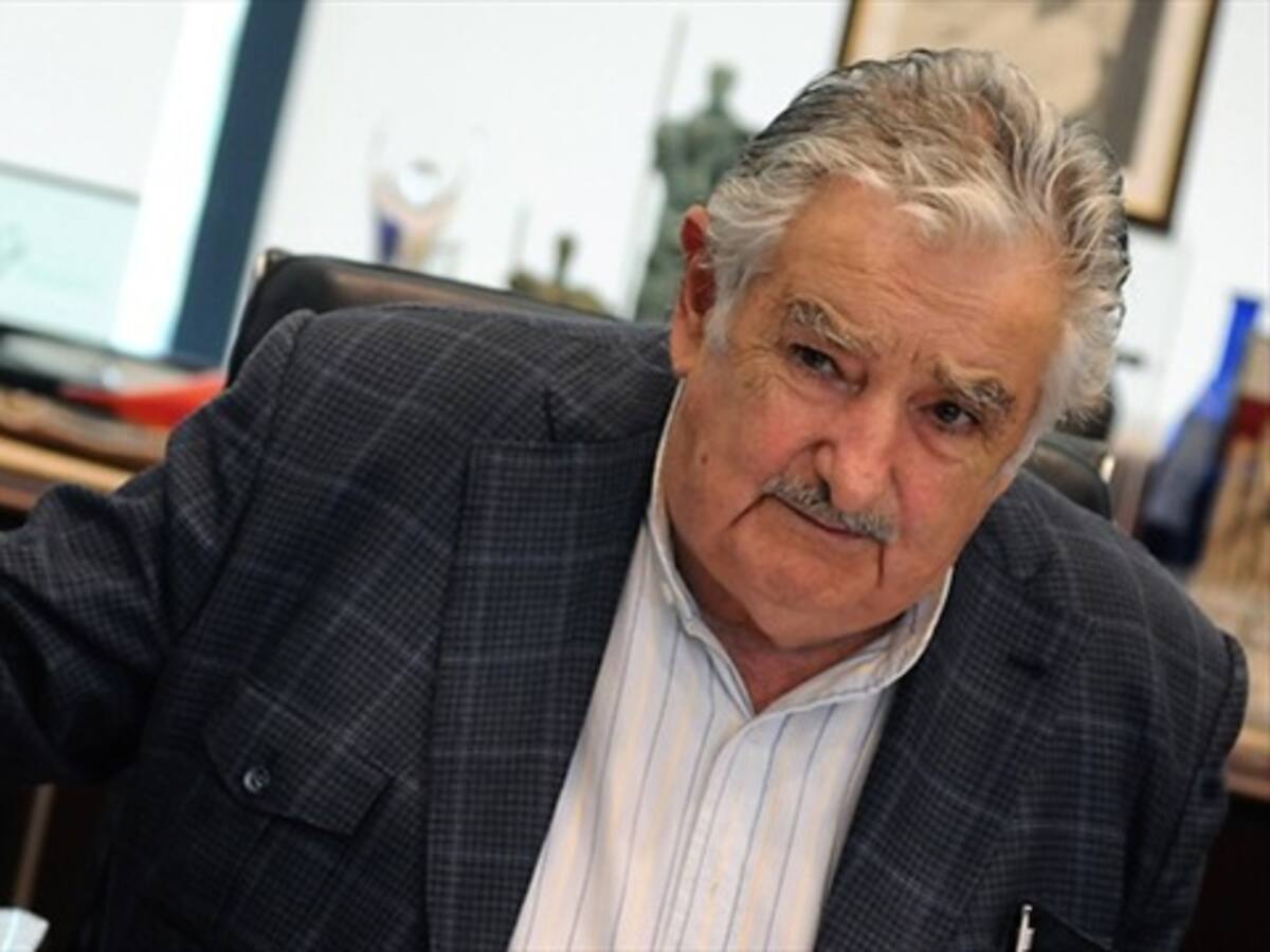 Los acompaño desde la distancia: José Mujica