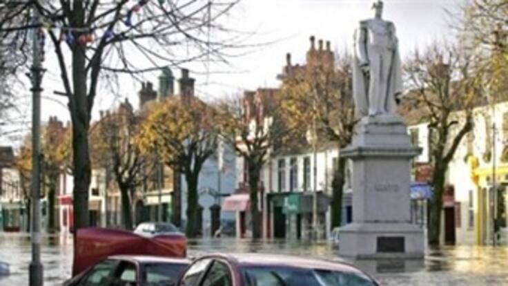 En Inglaterra advierten sobre inundaciones en alrededores del río Támesis