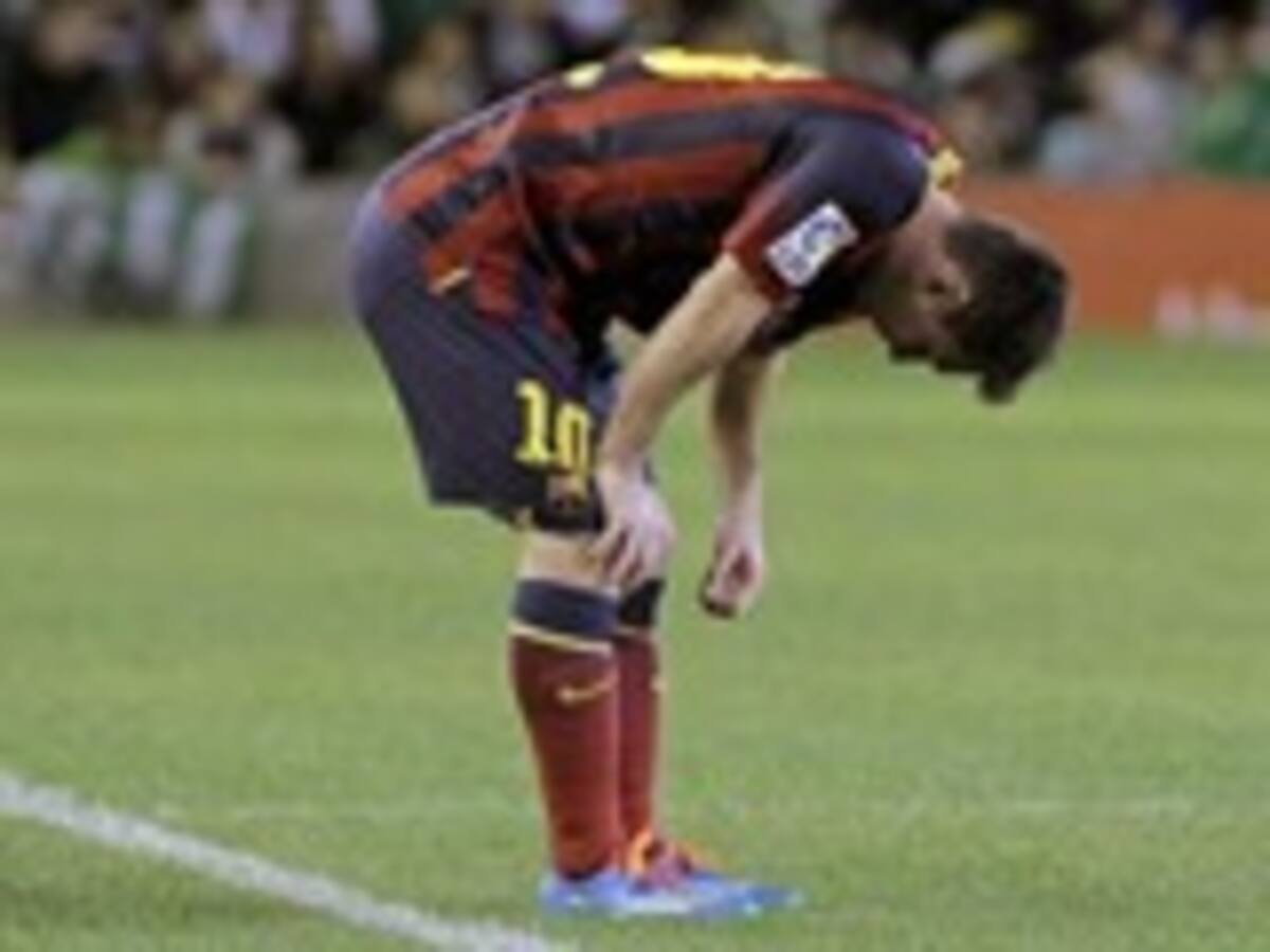 Messi estará entre seis y ocho semanas de baja tras nueva lesión