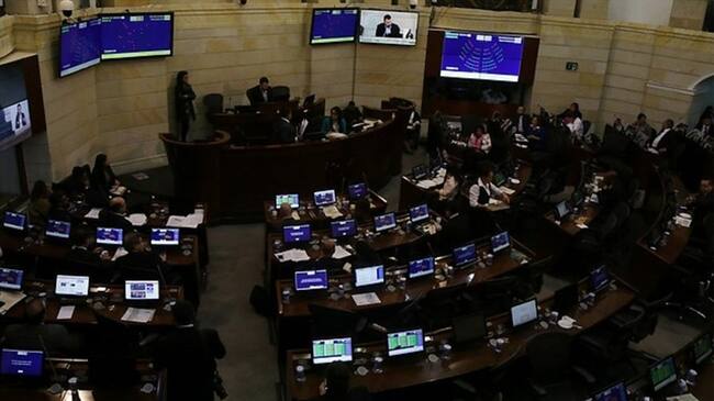 Gobierno pide hundir un artículo de reforma política ante presión de organismos de control. Foto: Colprensa