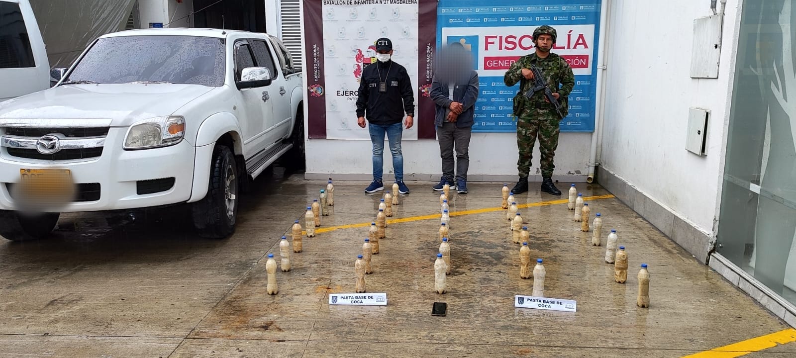 Esta labor de seguridad se efectuó en la vereda El Cedro del corregimiento de Bruselas en el municipio de Pitalito, donde el personal militar adelantó el registro minucioso del vehículo que, al parecer, provenía del departamento del Putumayo.
