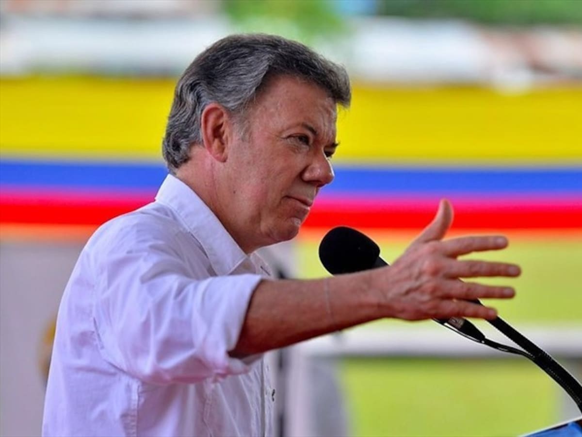 Las mujeres serán las mayores beneficiarias del acuerdo de paz: Santos