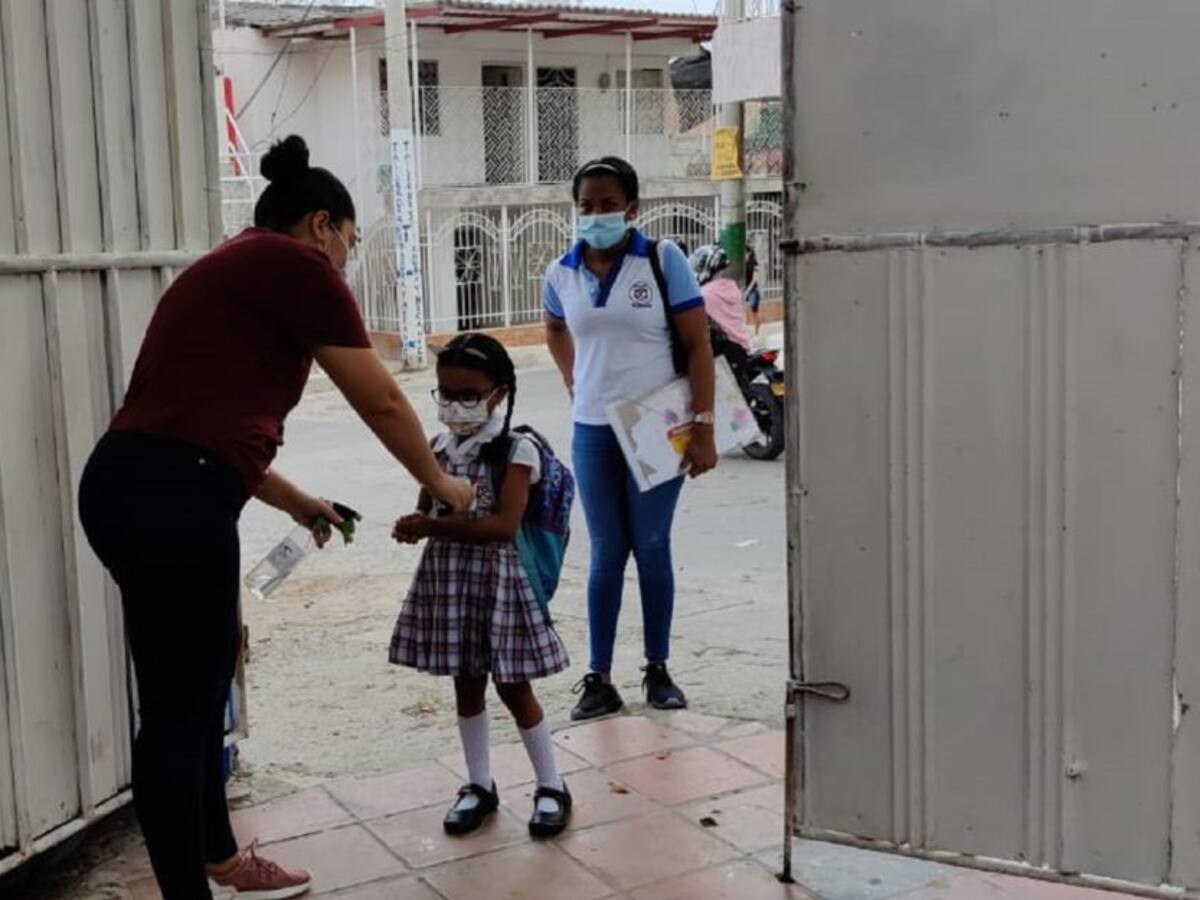 Convenio para adquirir bioseguridad en colegios públicos de Cartagena