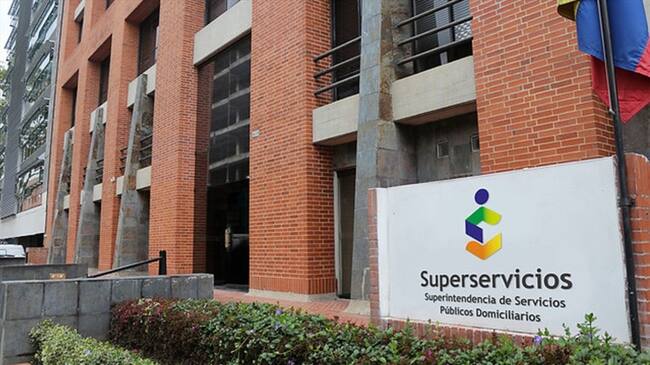 Según Superservicios, durante 2017 se puso el ojo sobre empresas de servicios públicos. Foto: Colprensa