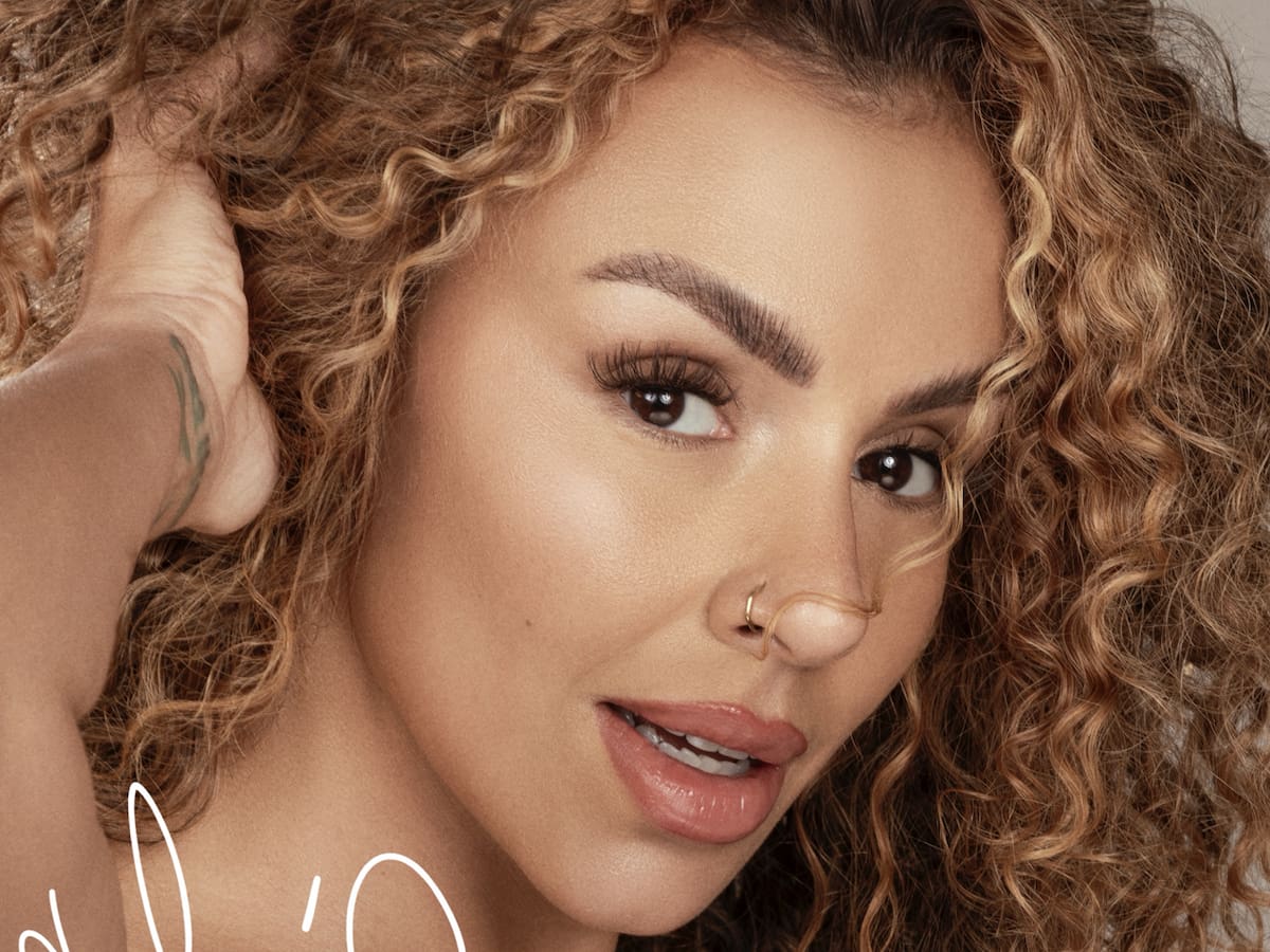 MAÍA lanza “Nacimos Ganadores”, un himno de esperanza y orgullo para Colombia