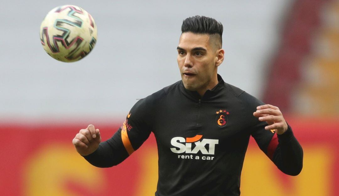 Falcao en el calentamiento previo al inicio del partido.