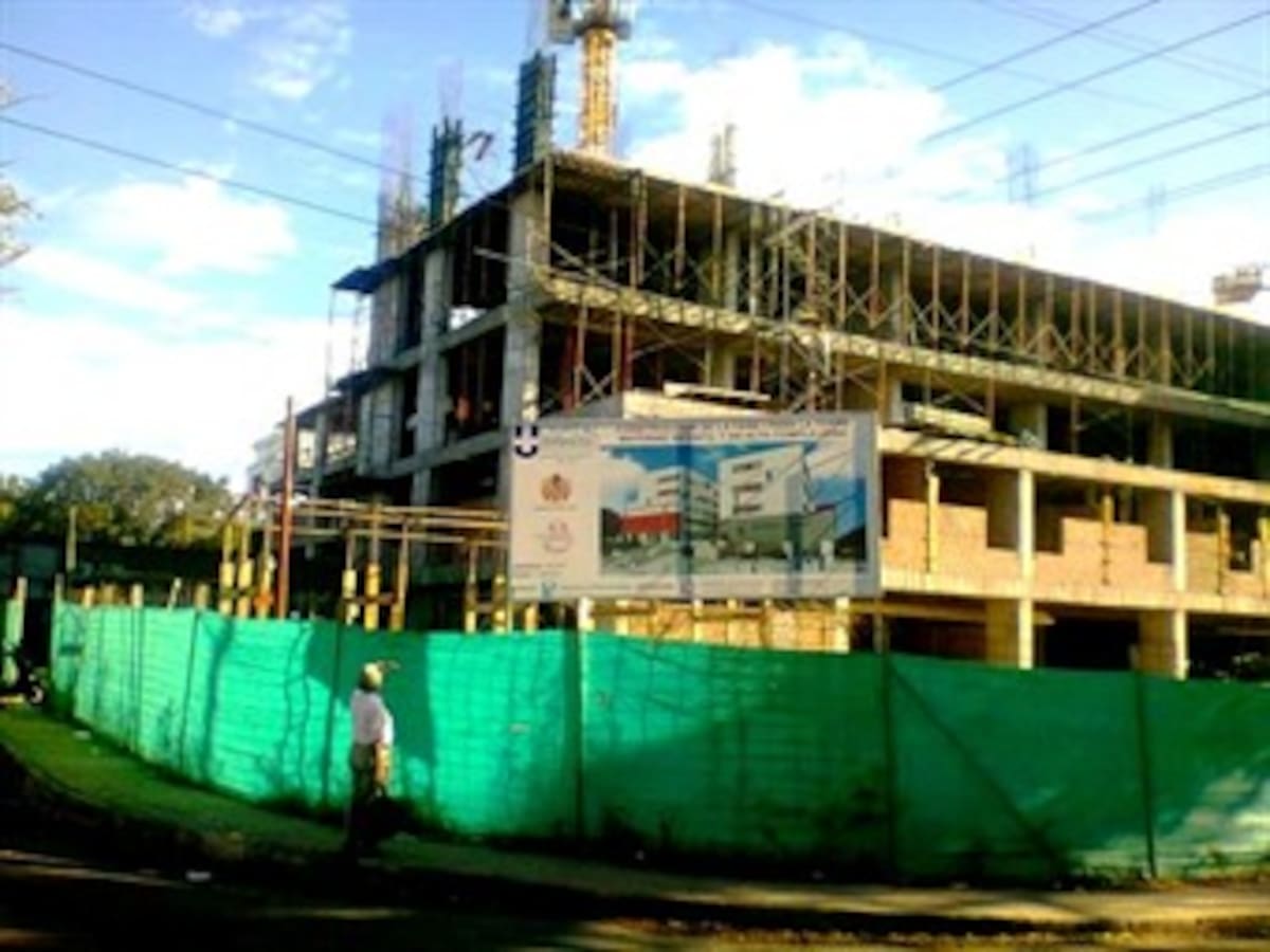 Piden investigar obras inconclusas de la torre materno infantil del Hospital de Neiva