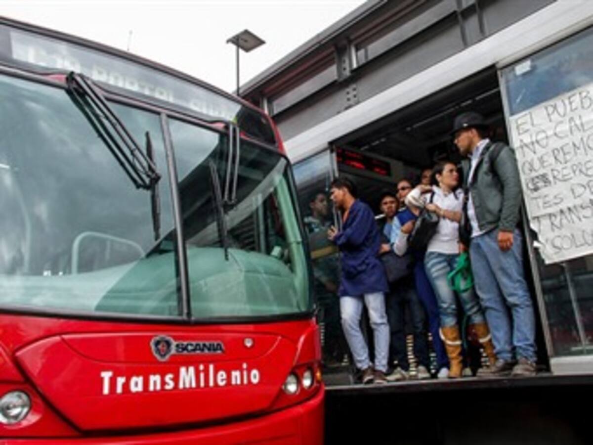 Cuatro detenidos por bloqueos a Transmilenio