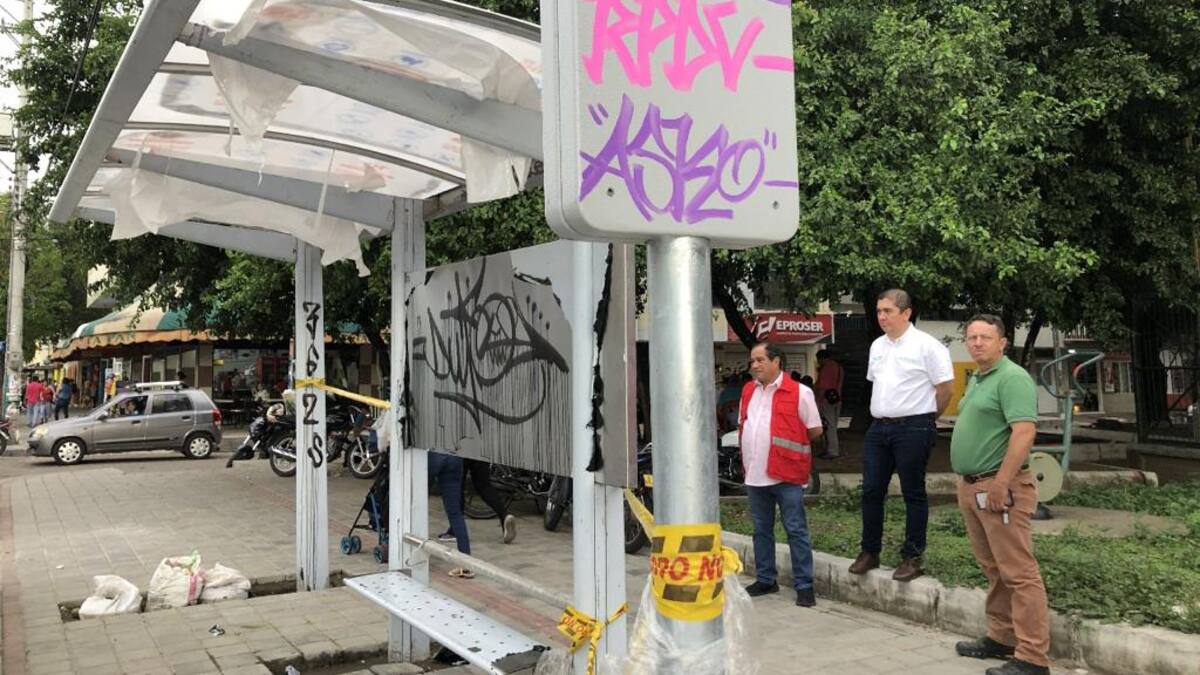 En Neiva, cerca de 50 de los nuevos paraderos han sido vandalizados