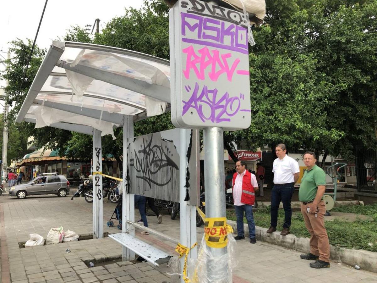 En Neiva, cerca de 50 de los nuevos paraderos han sido vandalizados