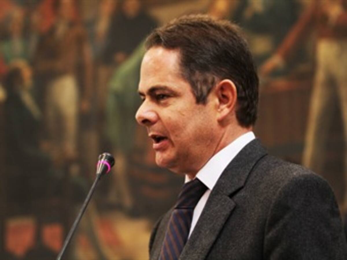Ministro del Interior celebró que Fiscalía pueda esclarecer los hechos en sus procesos de justicia y paz