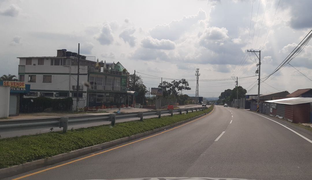 Todos los días escuche la información local en Caracol Radio 5:45, 6:45, 7:45,  8:45 y 945 a.m. 