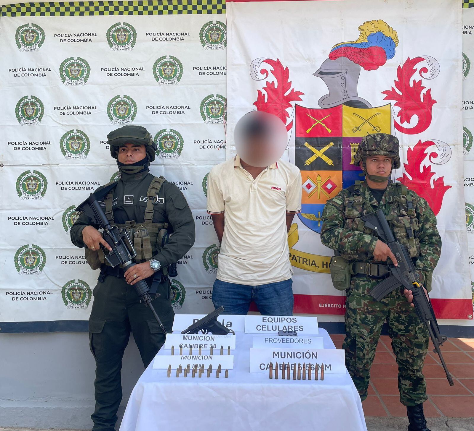 Alias Chicharrón, sicario del Clan del Golfo capturado en El Poblado. Foto: Brigada 11.