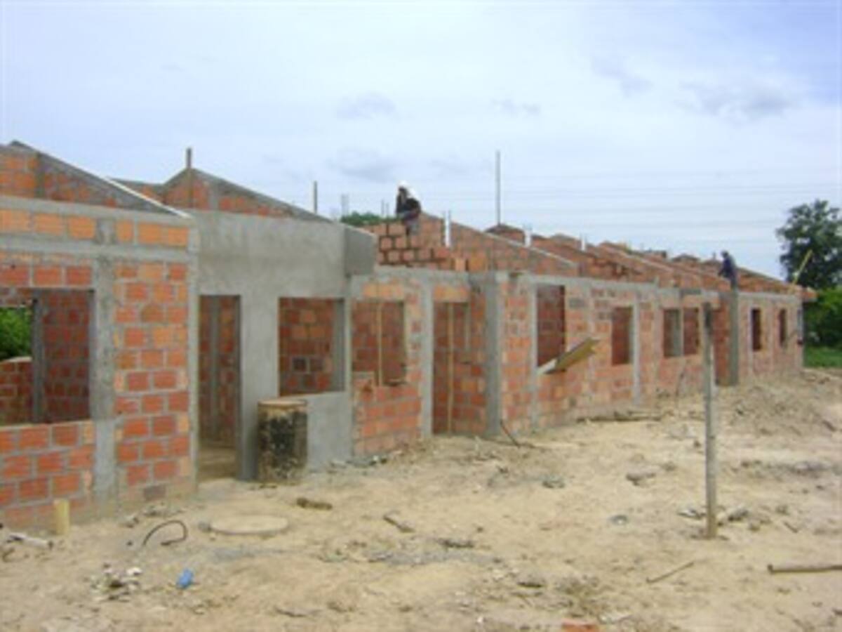 Bajan las tasas de interés para créditos de vivienda