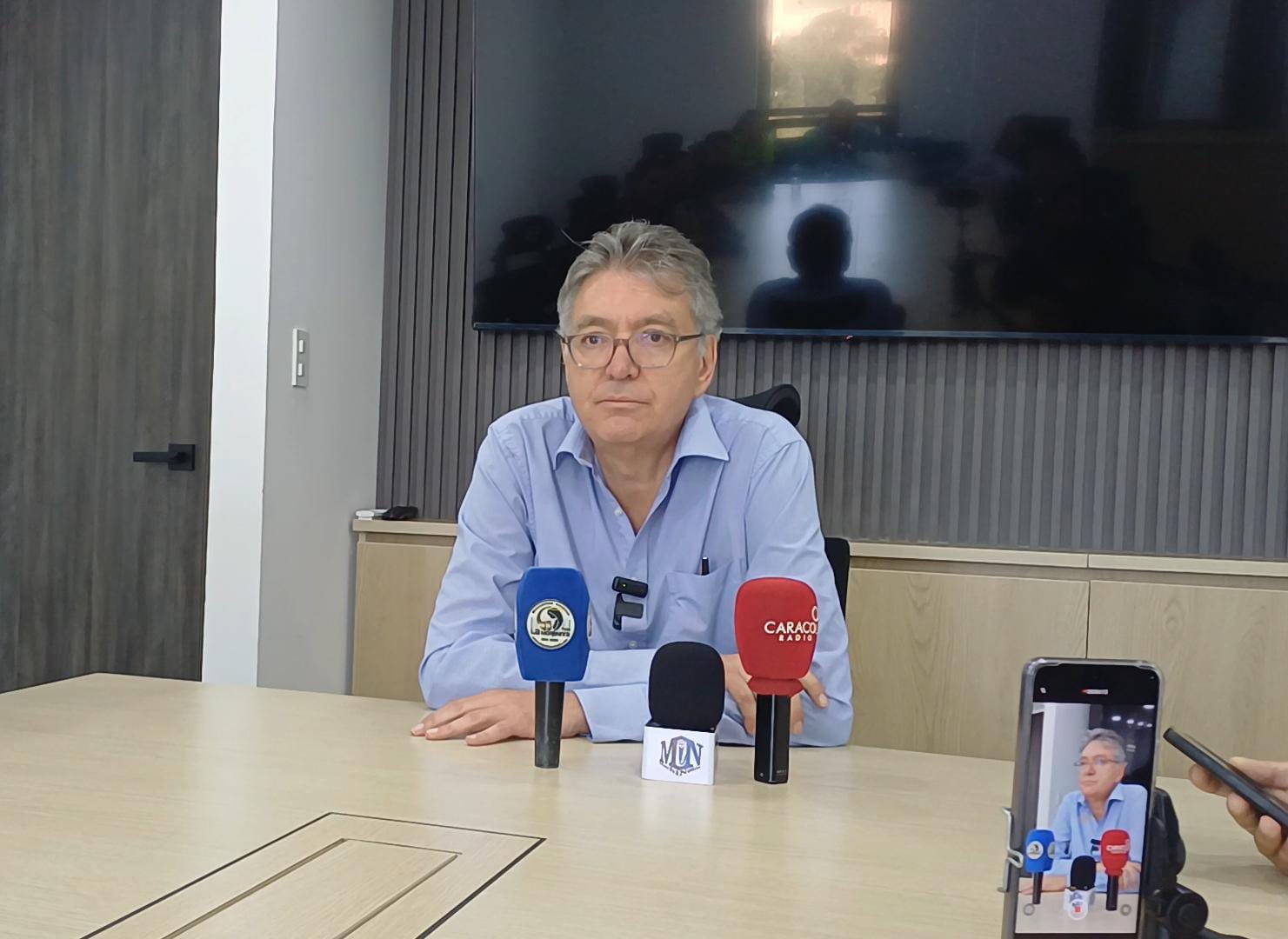 El precandidato presidencial Mauricio Cárdenas presentó en Boyacá su propuesta de país, centrada en fortalecer la infraestructura y la seguridad.