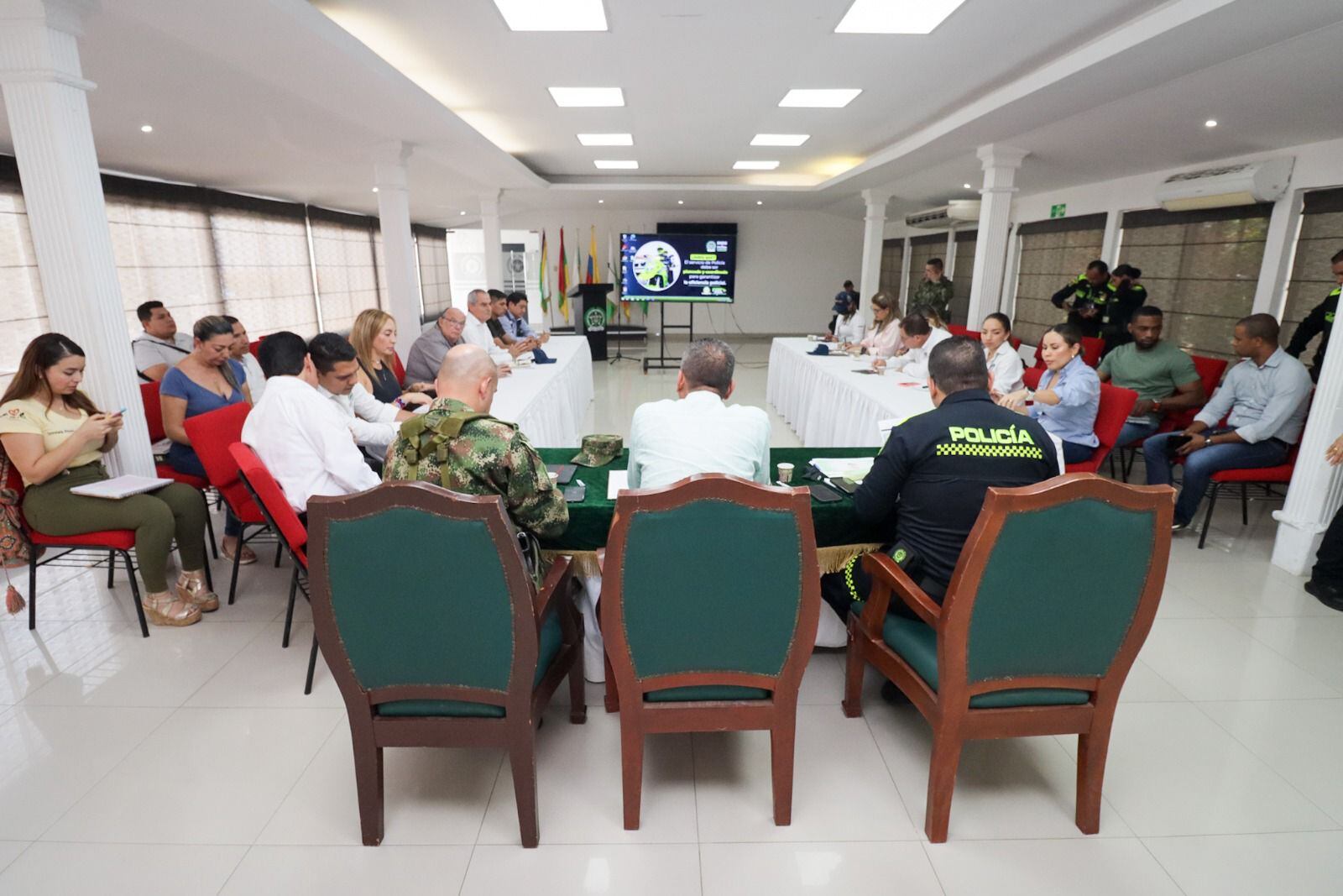 Preocupan a las autoridades  panfletos que circulan en el Huila.