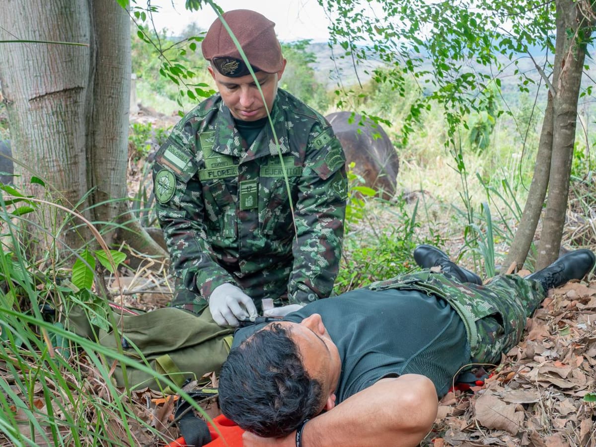 Un héroe sin armas: la historia del soldado que salva vidas en medio de la guerra