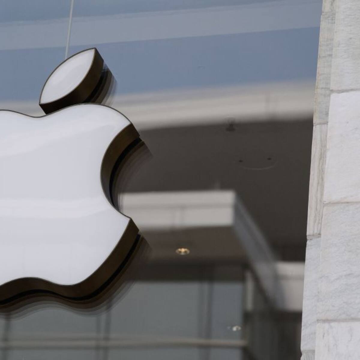 Demanda de Apple contra fabricante israelí del programa espía Pegasus