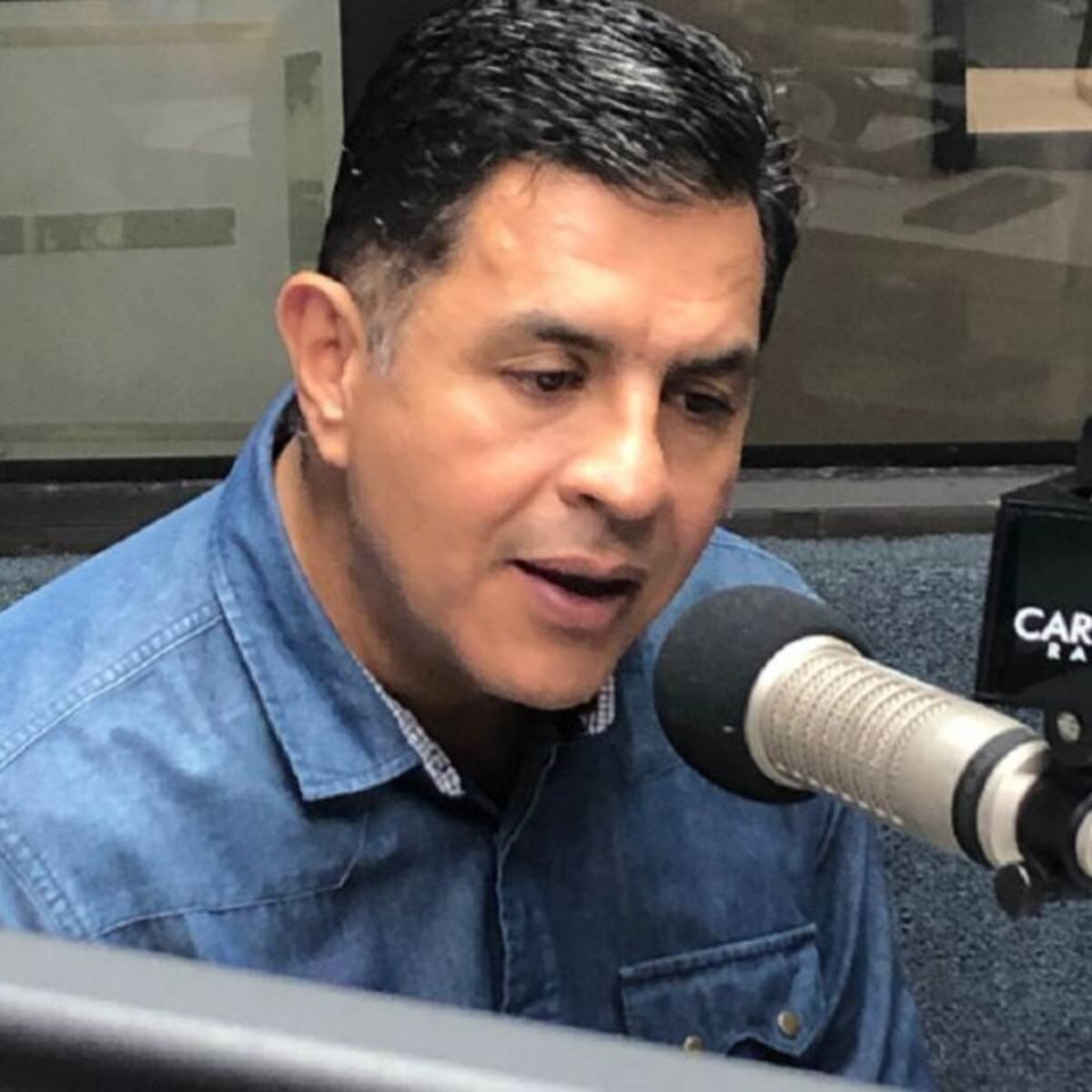 "Es una burrada" alcalde Ospina frente a ingreso al país sin pruebas PCR