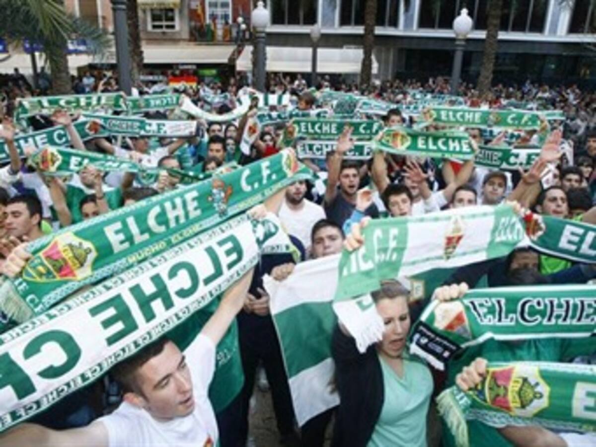El Elche regresó a la Primera División del fútbol español después de 25 años