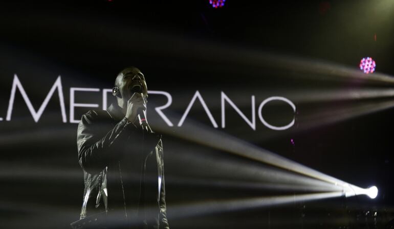 Manuel Medrano la za el nuevo video de su canciín 'Si Pudiera'