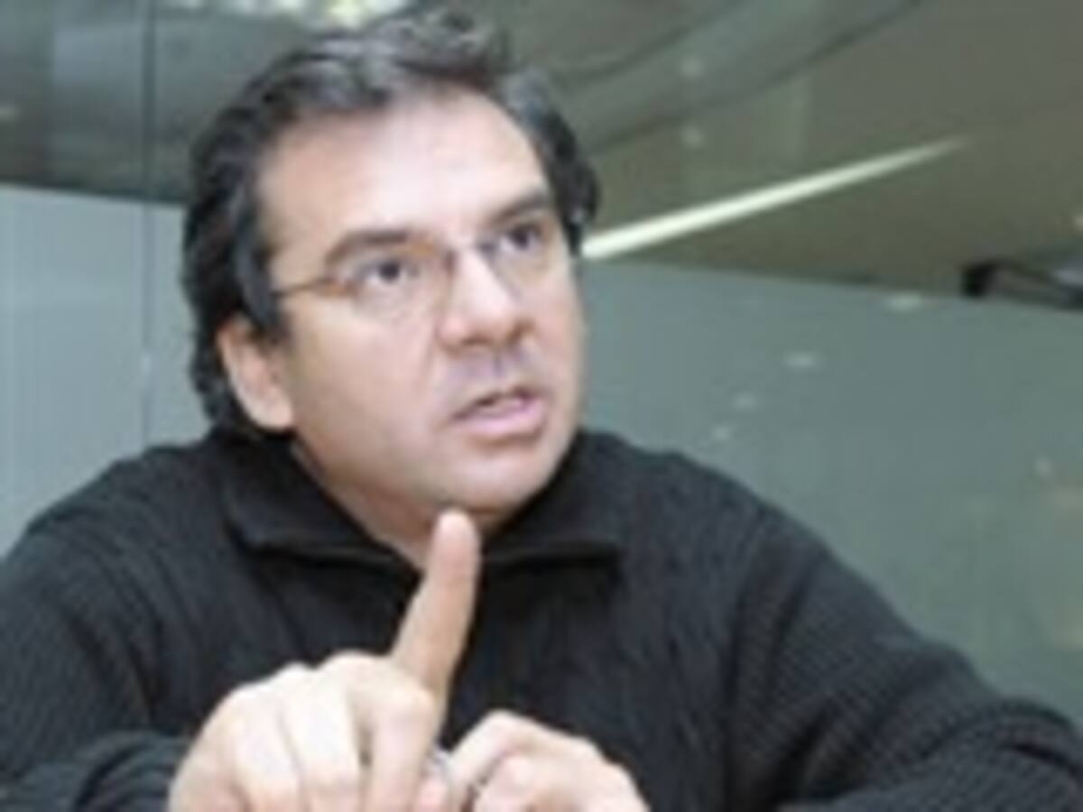 En el Congreso de la República insisten en el aplazamiento de la adjudicación del tercer canal de televisión