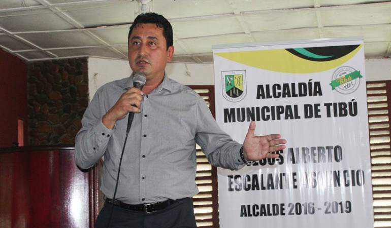 El alcalde del municipio de Tibú Jesús Escalante