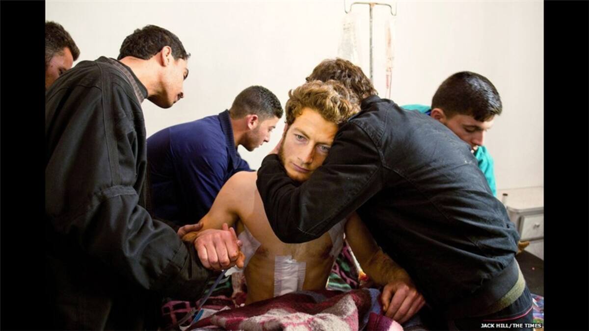 Esta toma del emotivo reencuentro de un padre, de regreso de un período de servicio en Afganistán, con su hijo le valió a Anthony Chapel- Ross, de la agencia The Press en York, el Premio Génesis al Mejor Fotógrafo Regional del Año.