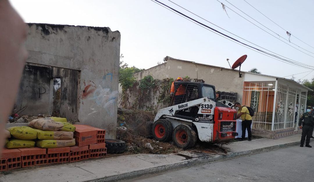 Demolición de uno de los inmuebles dedicados al microtráfico en Barranquilla.