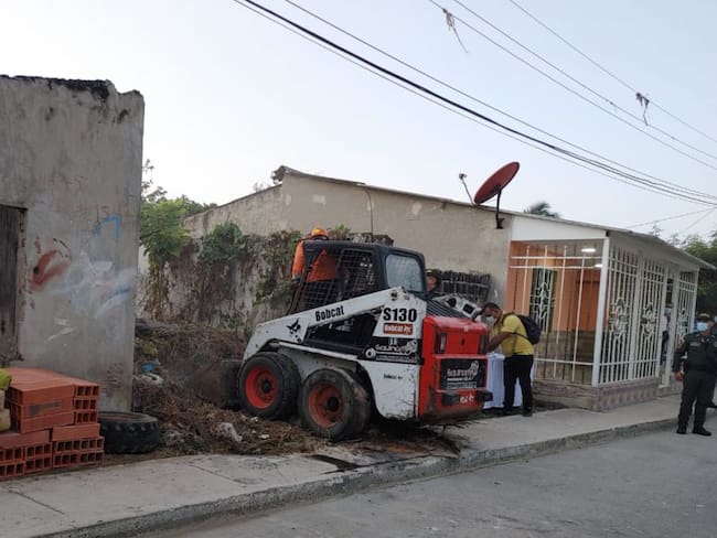 Demolición de uno de los inmuebles dedicados al microtráfico en Barranquilla.