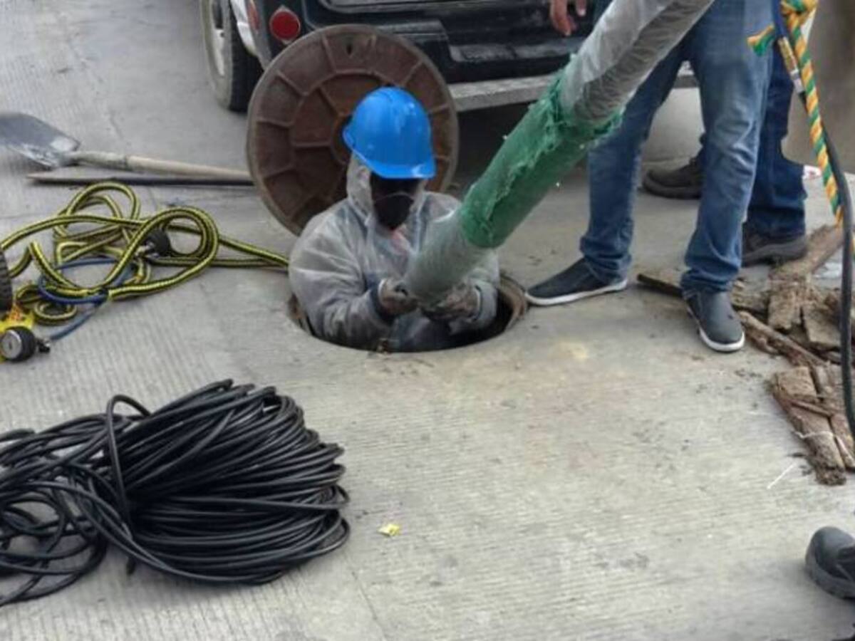 Novedoso sistema para reparar tuberías de alcantarillado, “estrena” Aguas de Cartagena