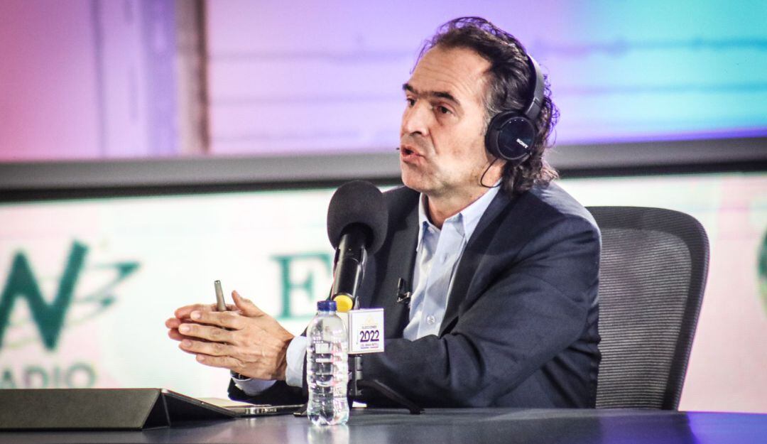 Fico Gutiérrez, candidato presidencial, durante el debate decisivo