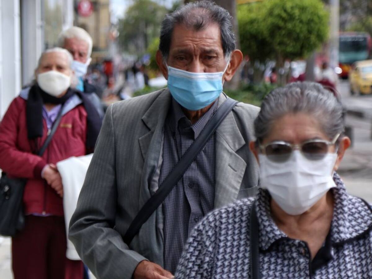 Mayores de 65 años tendrían derecho a un auxilio universal