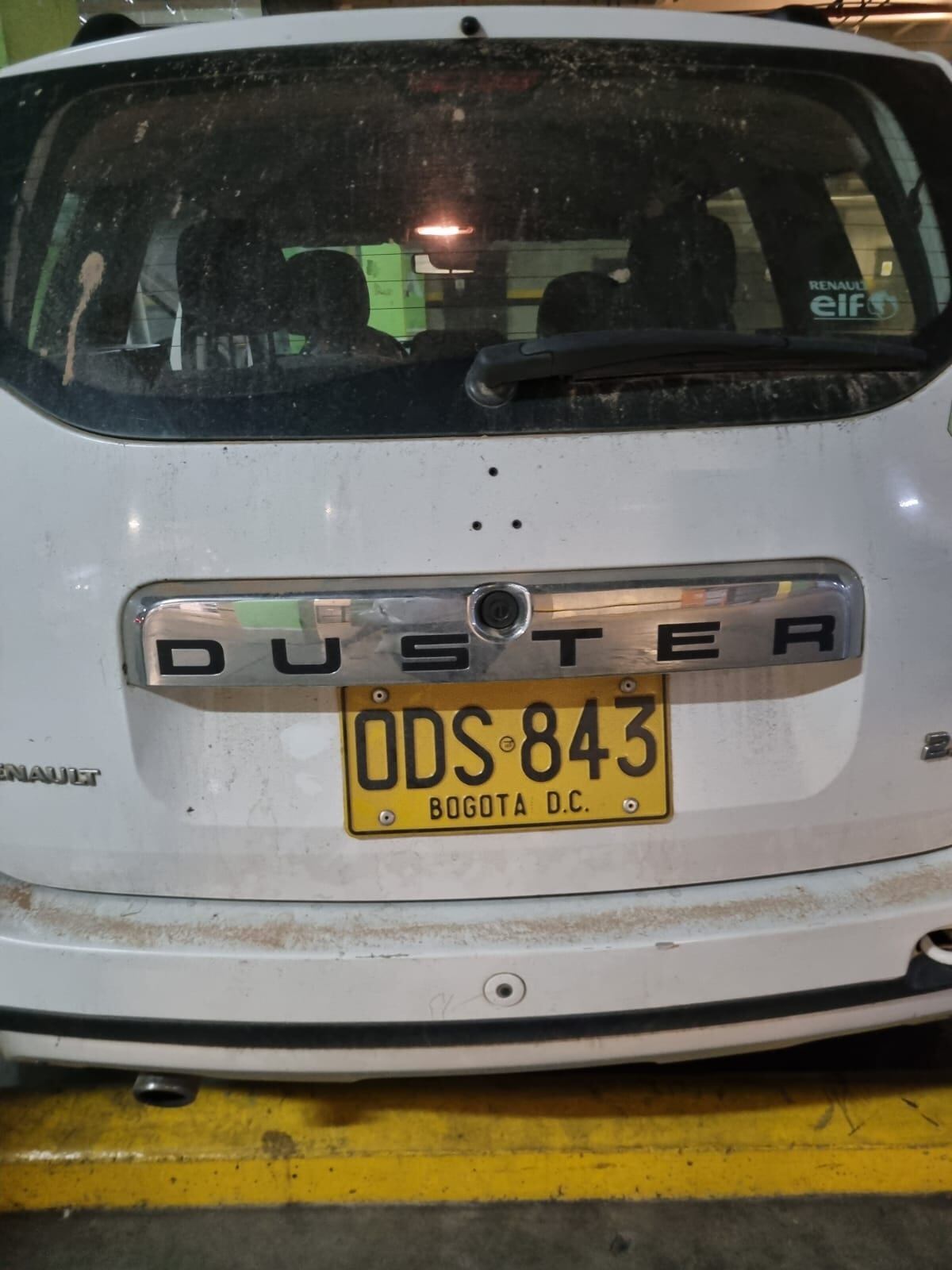 Carro del ICA robado en centro comercial de Piedecuesta
