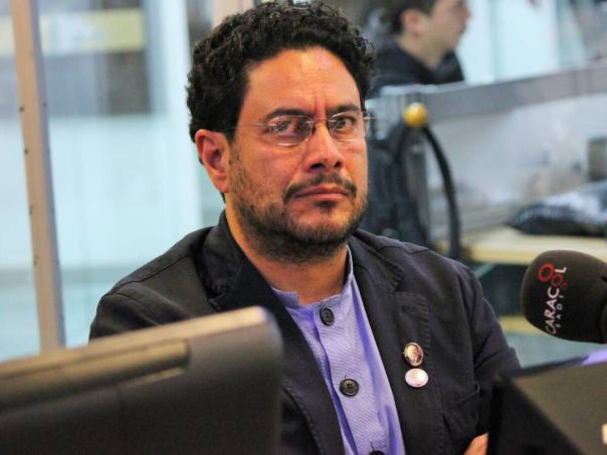 Hay que plantear el debate público sobre hechos ciertos, no sobre conjeturas: Cepeda