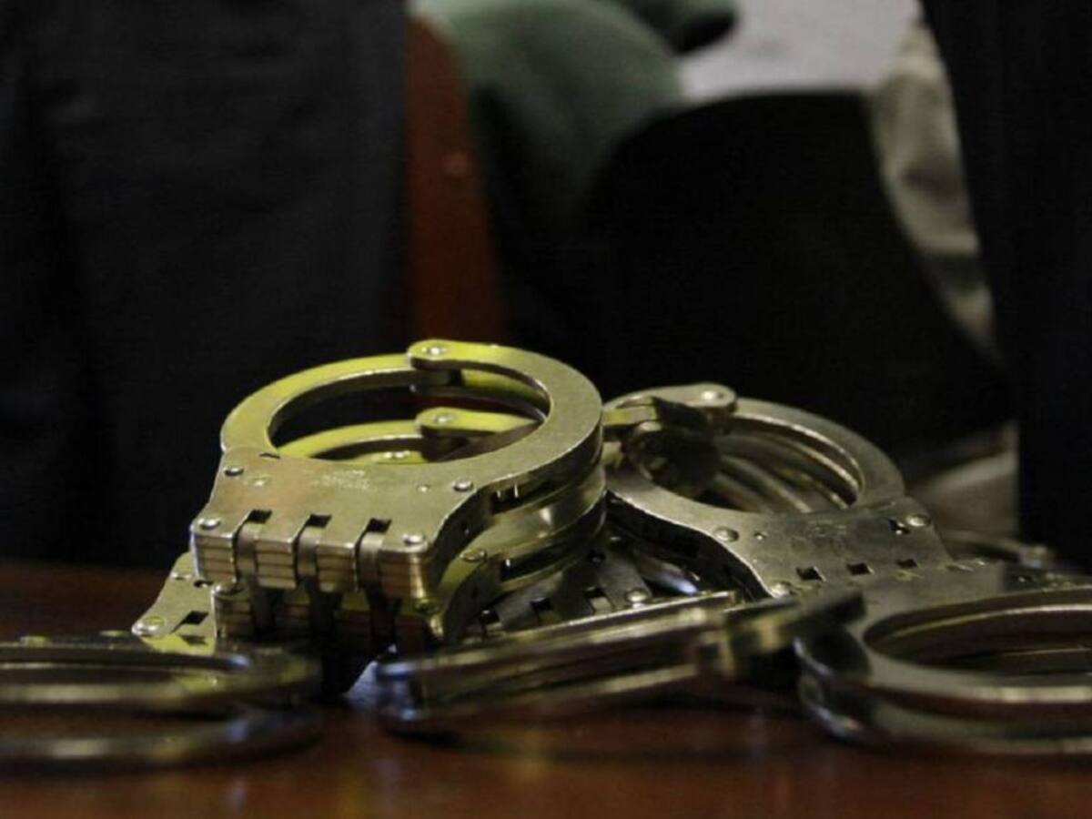 A la cárcel hombre que atacó con un cuchillo a tres personas, una murió