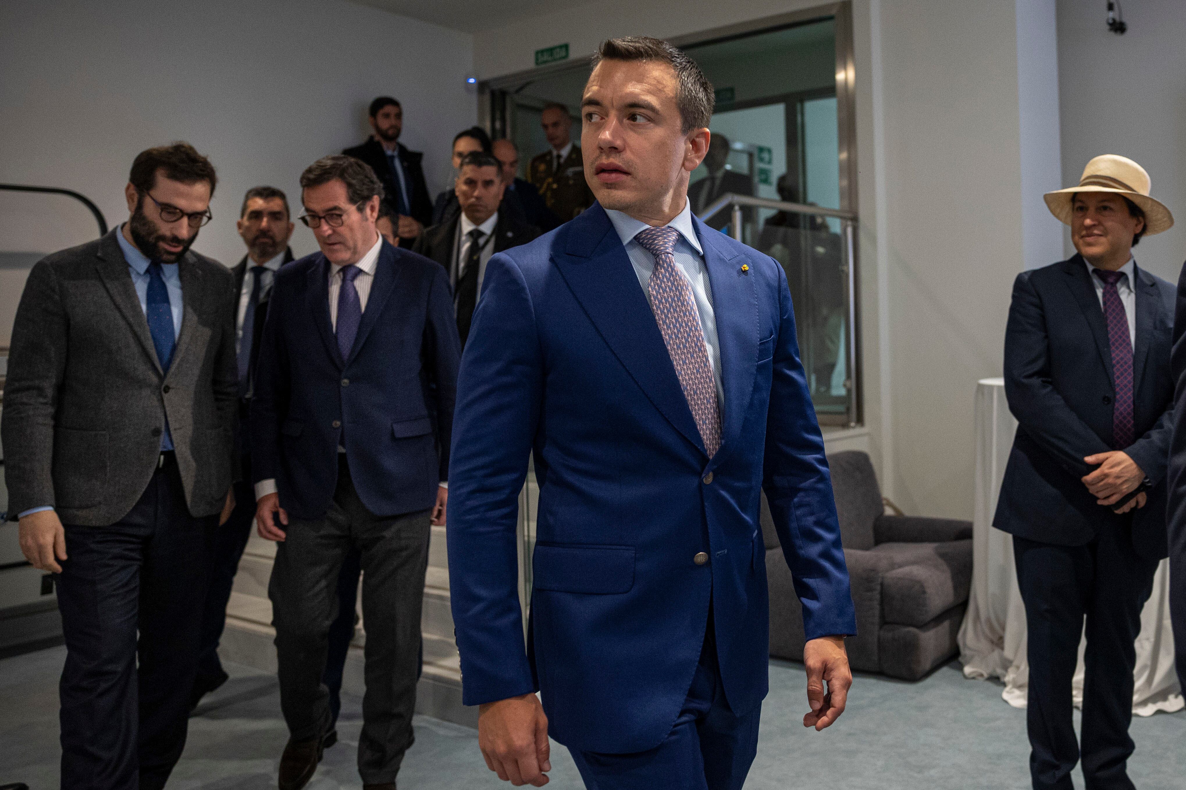 MADRID, 25/01/2024.-  El presidente de Ecuador, Daniel Noboa, a su llegada al Encuentro Empresarial España-Ecuador de la CEOE, que se celebra este jueves en Madrid. EFE/ Daniel Gonzalez