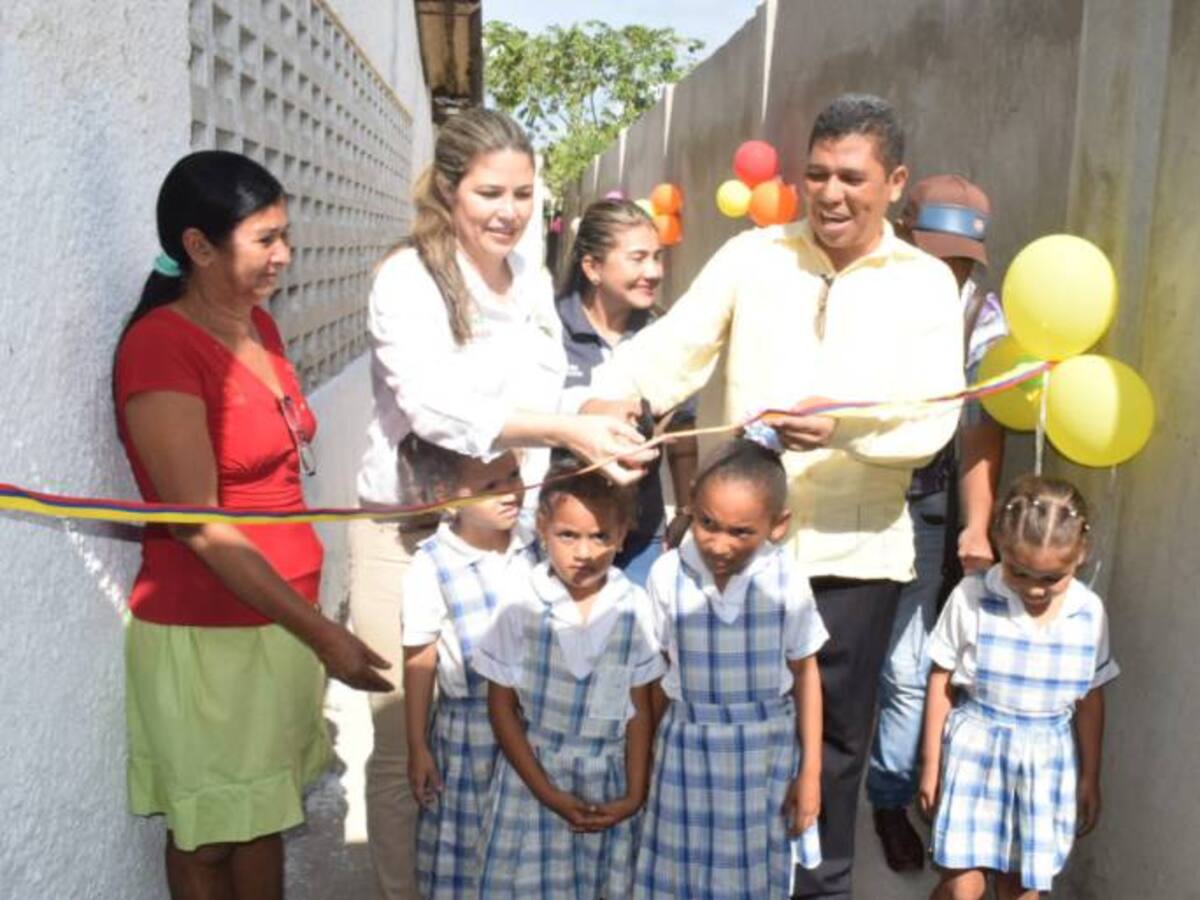 Alcaldía de Arjona entregó obras en tres instituciones educativas