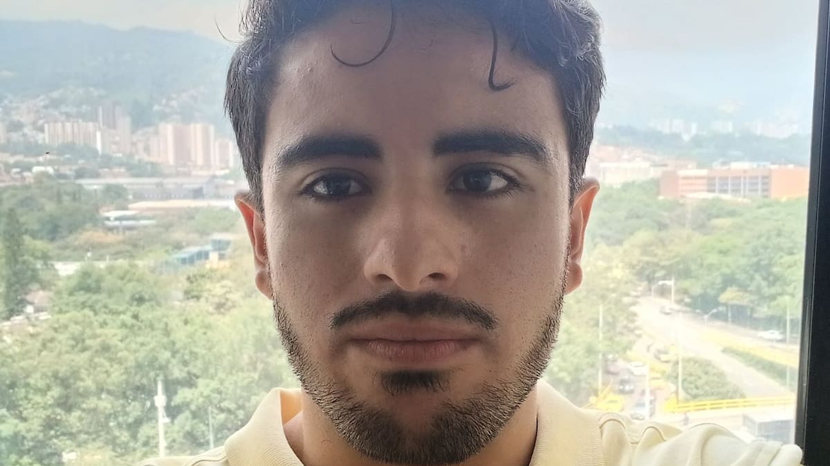“Ni nos dejan ir, ni nos dan razón, necesitamos saber algo”: Padre del periodista Mateo Pérez