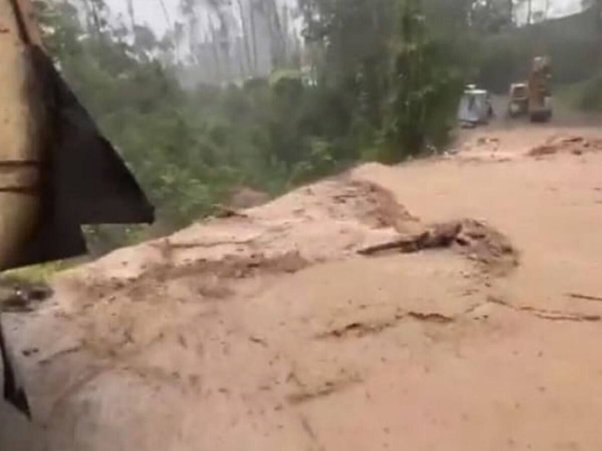 Fuerte aguacero en el oriente de Manizales causa desbordamiento de quebrada
