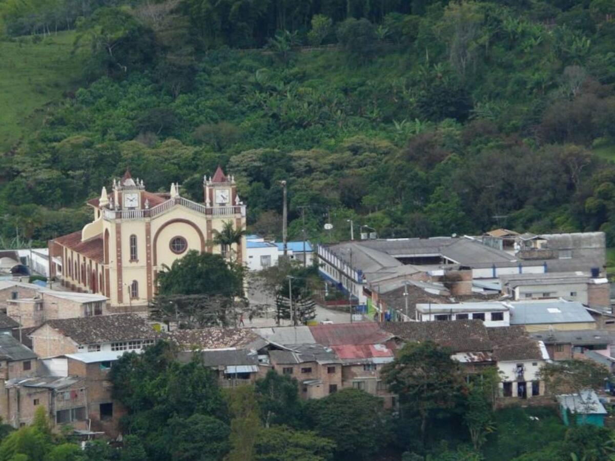 Rechazan el uso de un colegio durante un hostigamiento en El Tambo, Cauca
