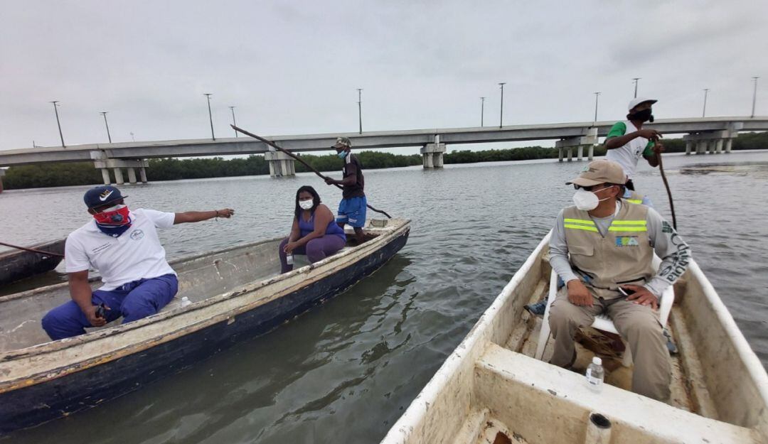 El cuerpo de agua se ha convertido en un foco de contaminación por la alta cantidad de vertimientos y depósitos de basuras